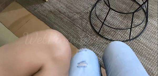  He Fuck Me At The Sofa After I Borrow His Car